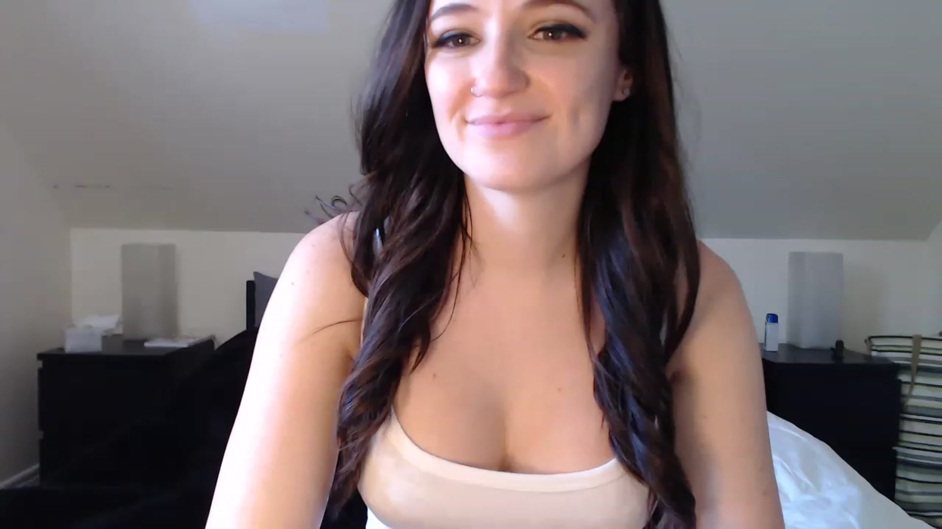 Gallery image thumbnail from TheNudeArtist's myfreecams stream on, 06/21/2023, 17:19 image 19 of 20