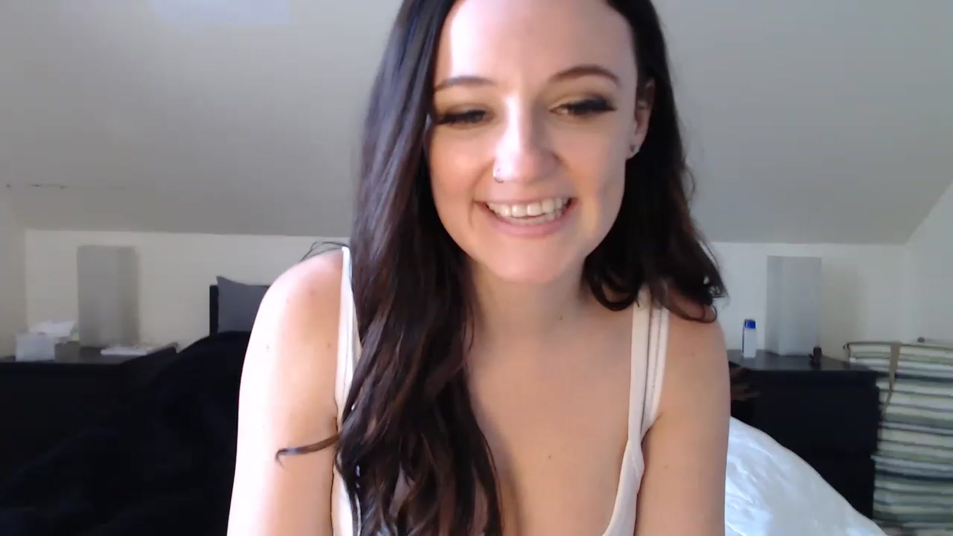 Gallery image thumbnail from TheNudeArtist's myfreecams stream on, 06/21/2023, 18:43 image 16 of 20