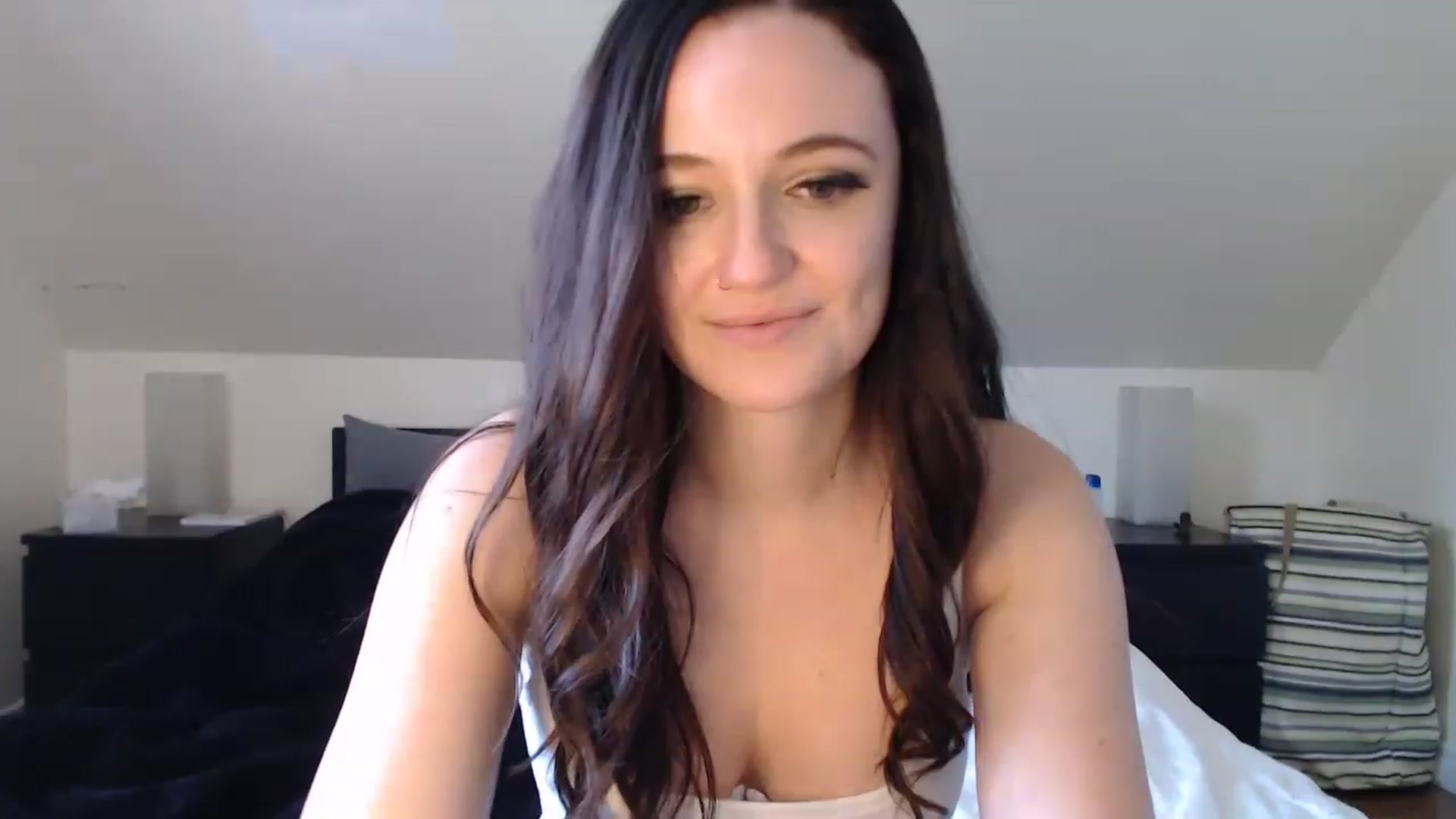 Gallery image thumbnail from TheNudeArtist's myfreecams stream on, 06/21/2023, 18:43 image 3 of 20