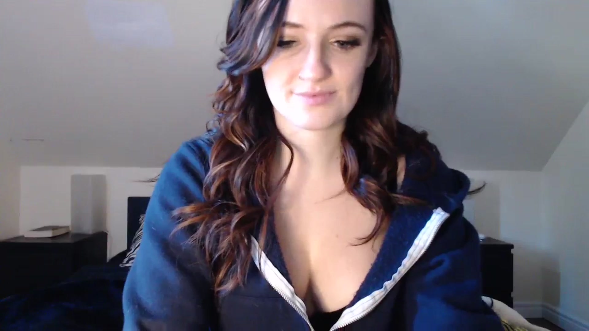 Gallery image thumbnail from TheNudeArtist's myfreecams stream on, 11/02/2023, 16:51 image 10 of 20