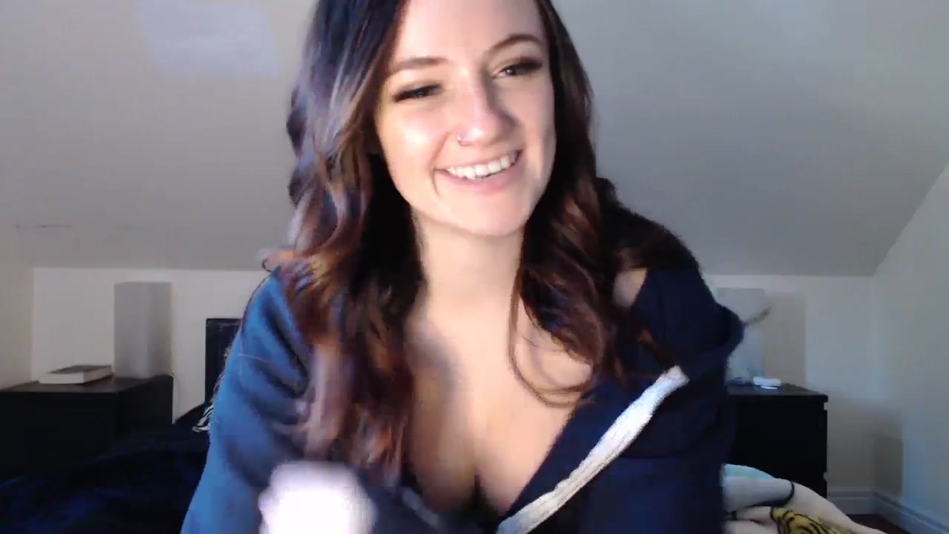 Gallery image thumbnail from TheNudeArtist's myfreecams stream on, 11/02/2023, 16:51 image 14 of 20