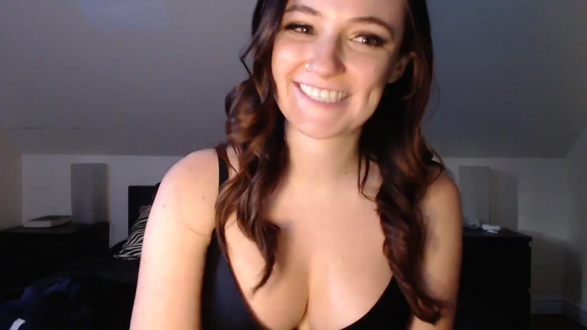 Gallery image thumbnail from TheNudeArtist's myfreecams stream on, 11/02/2023, 20:34 image 14 of 20