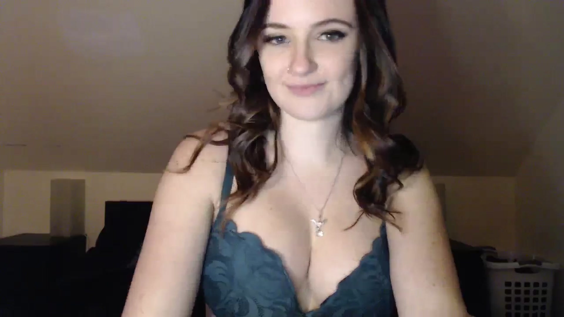 Gallery image thumbnail from TheNudeArtist's myfreecams stream on, 11/08/2023, 20:46 image 17 of 20