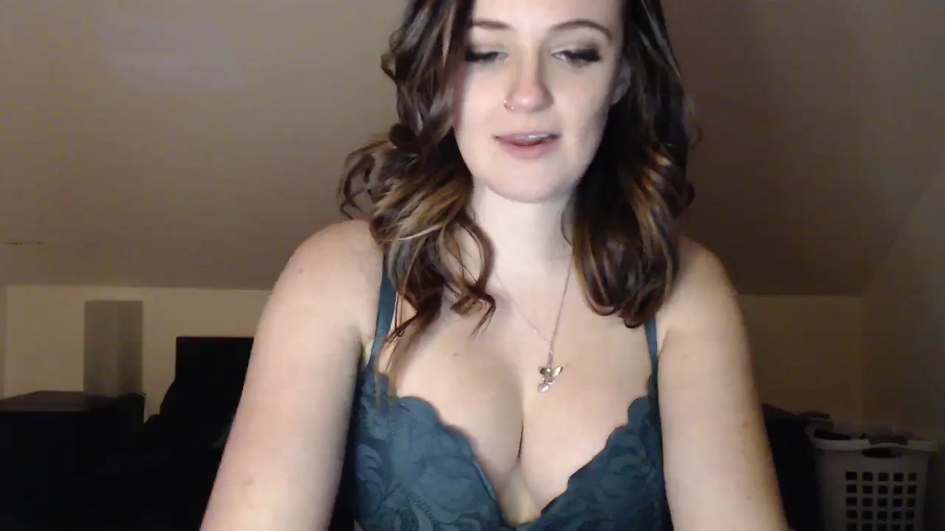 Gallery image thumbnail from TheNudeArtist's myfreecams stream on, 11/08/2023, 20:46 image 15 of 20