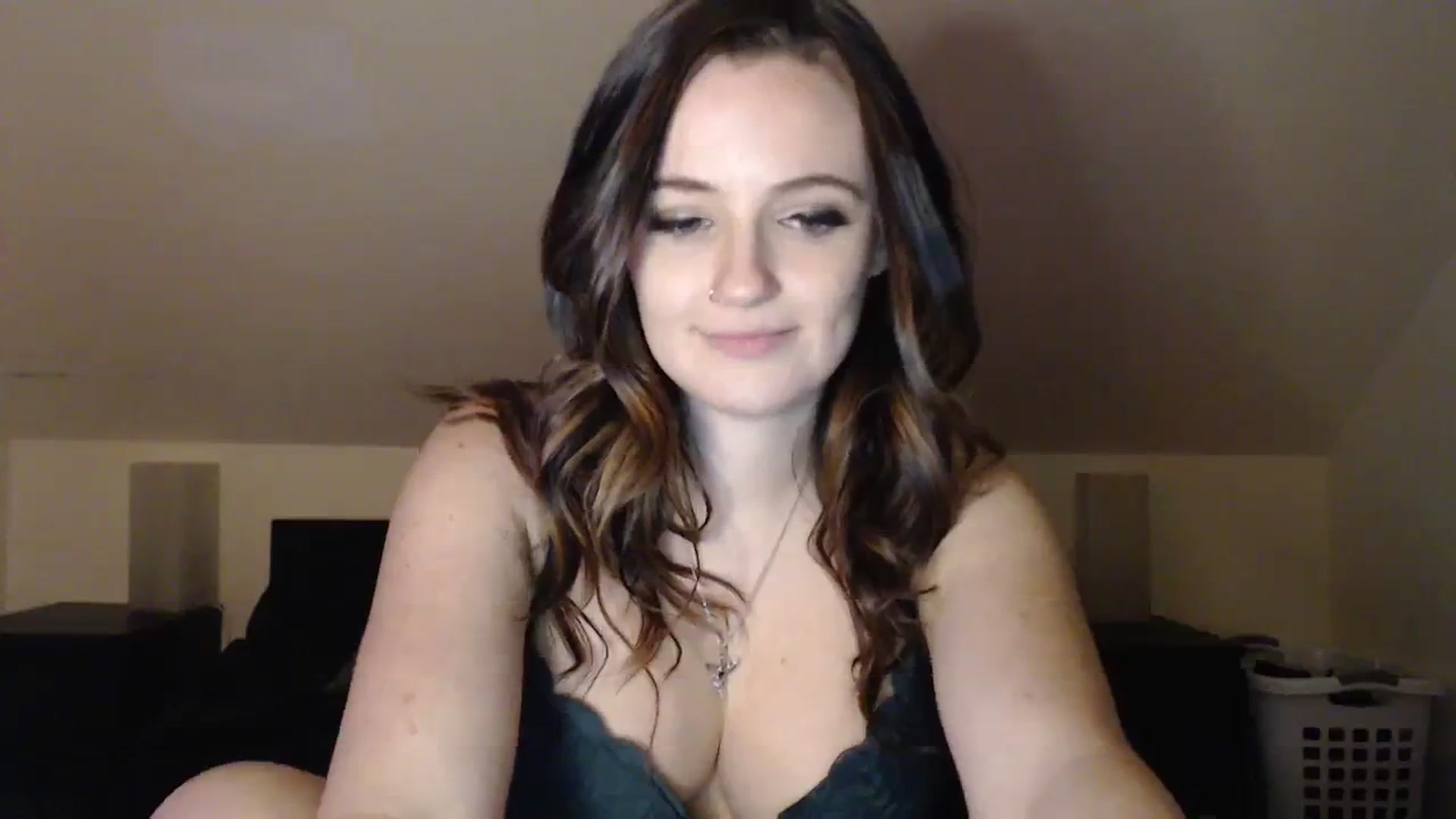 Gallery image thumbnail from TheNudeArtist's myfreecams stream on, 11/08/2023, 20:46 image 10 of 20