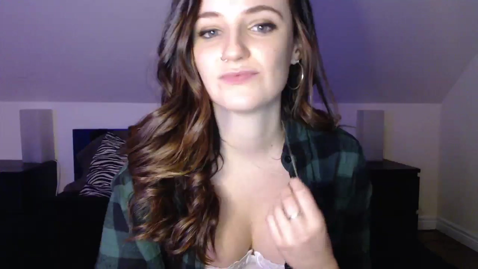 Gallery image thumbnail from TheNudeArtist's myfreecams stream on, 11/17/2023, 24:26 image 19 of 20