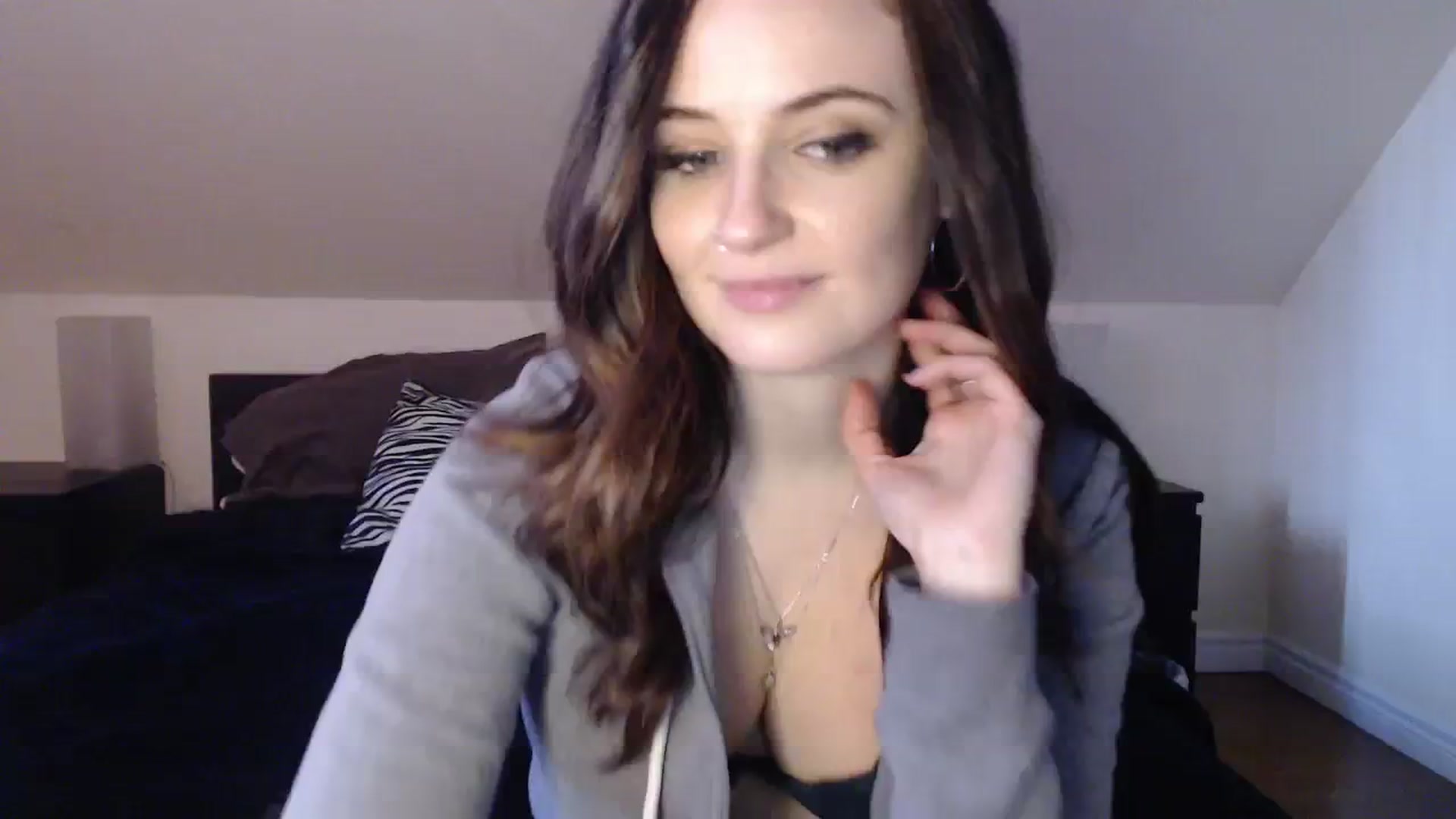 Gallery image thumbnail from TheNudeArtist's myfreecams stream on, 11/17/2023, 19:13 image 11 of 20