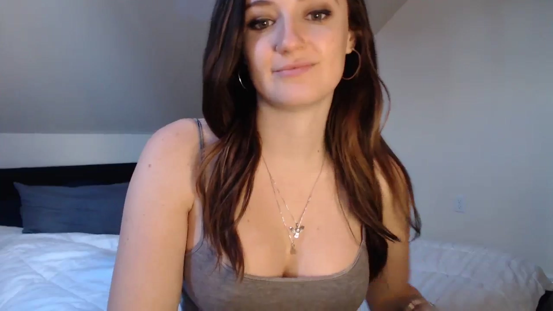 Gallery image thumbnail from TheNudeArtist's myfreecams stream on, 12/12/2023, 16:23 image 16 of 20