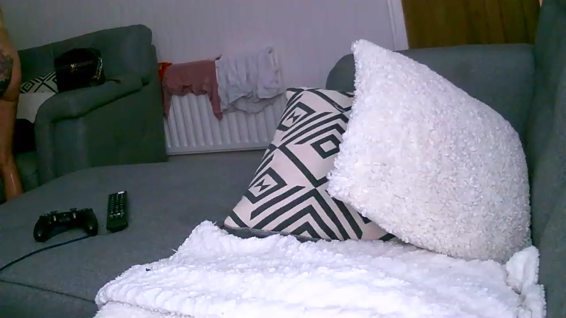 Gallery image thumbnail from TheOGEm's myfreecams stream on, 11/24/2022, 02:30 image 17 of 20