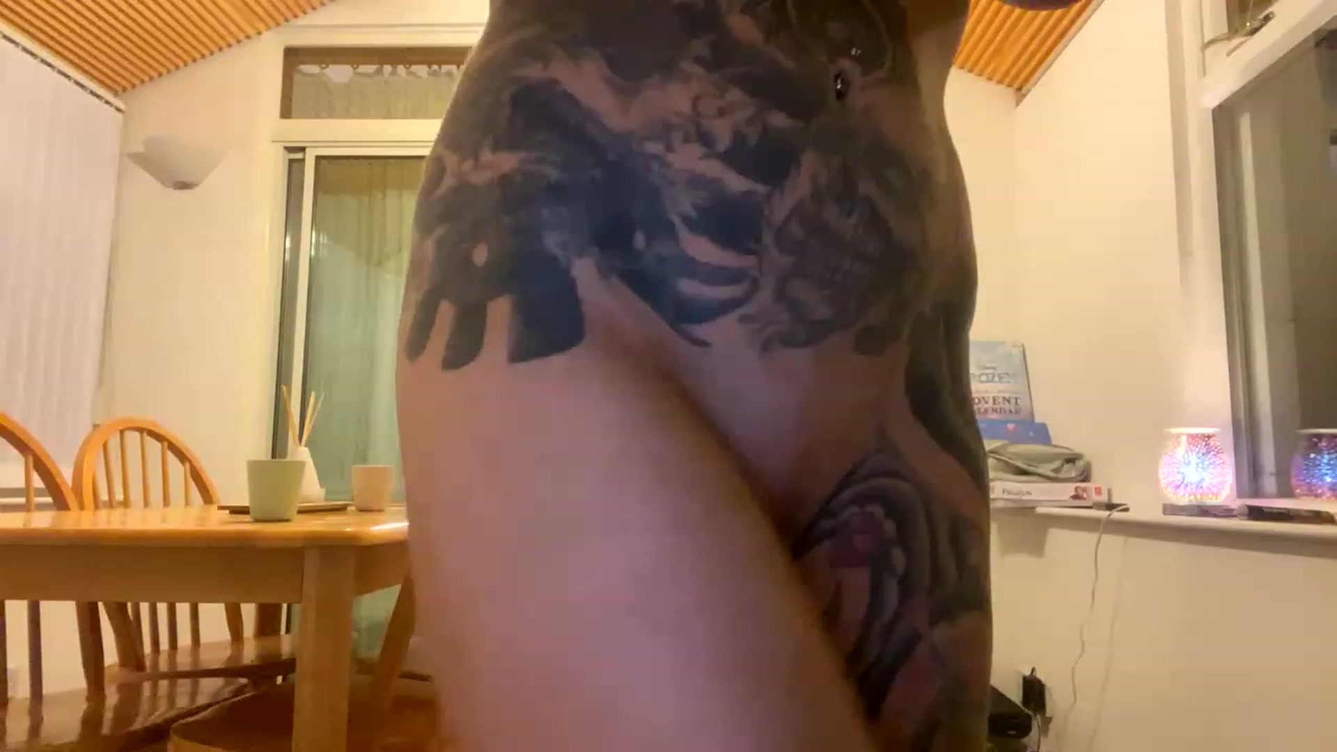 Gallery image thumbnail from TheOGEm's myfreecams stream on, 01/02/2023, 01:41 image 5 of 20