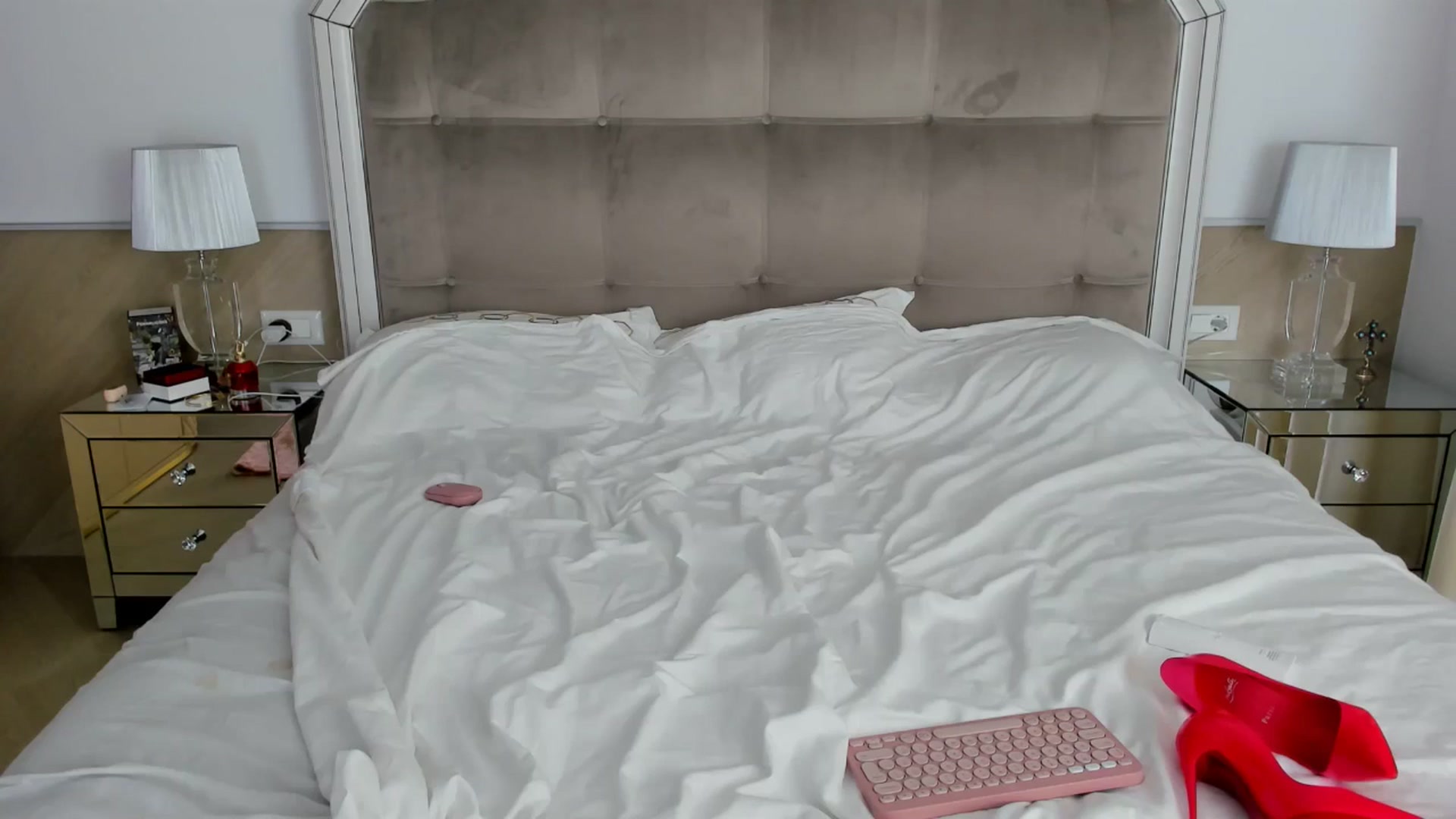Gallery image thumbnail from TheOwneress's myfreecams stream on, 06/16/2025, 21:27 image 15 of 20