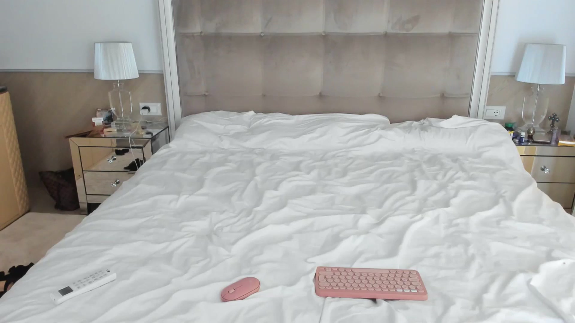 Gallery image thumbnail from TheOwneress's myfreecams stream on, 09/04/2025, 16:17 image 2 of 20