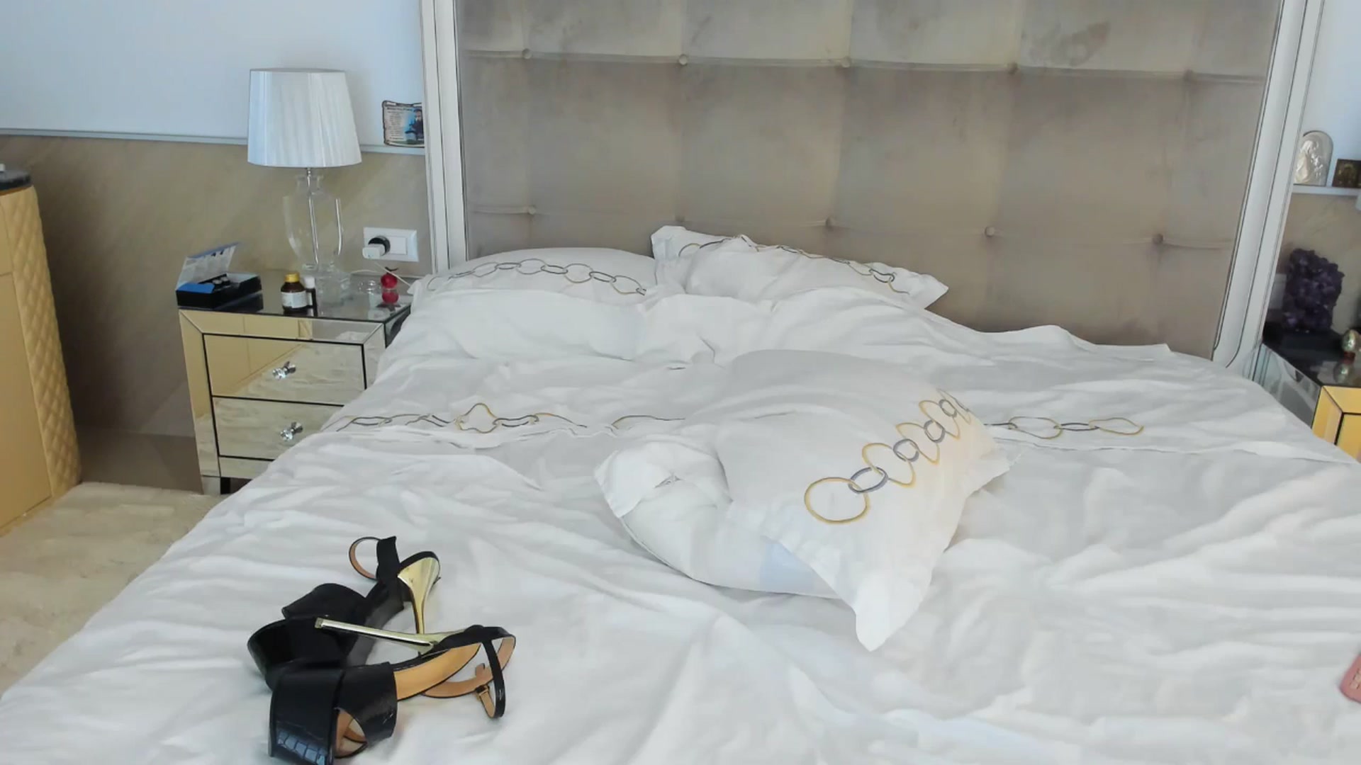 Gallery image thumbnail from TheOwneress's myfreecams stream on, 10/06/2025, 13:18 image 3 of 20