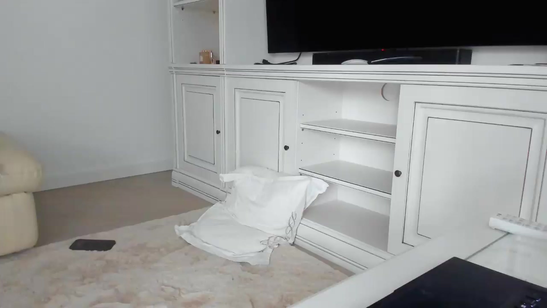 Gallery image thumbnail from TheOwneress's myfreecams stream on, 07/22/2026, 15:07 image 3 of 20