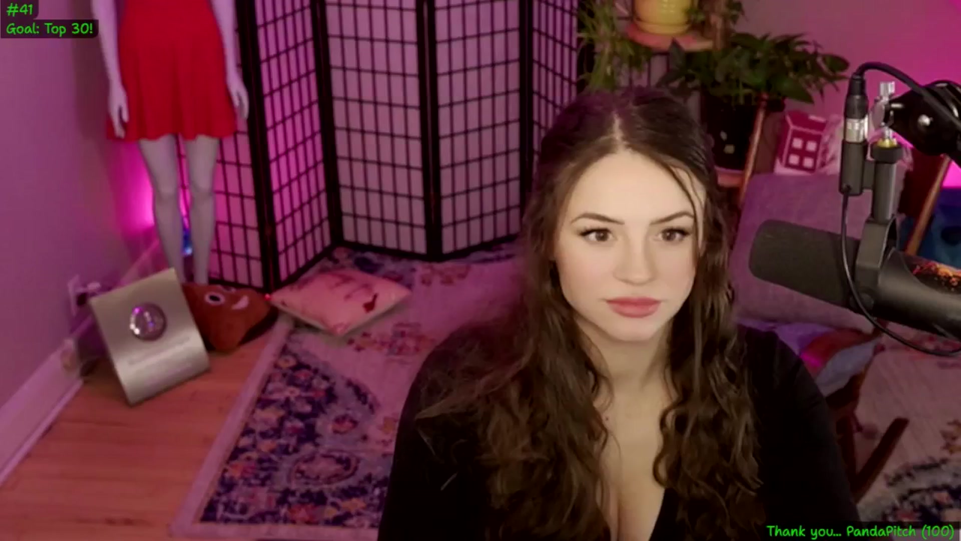 Gallery image thumbnail from ThePeepShow's myfreecams stream on, 04/07/2025, 08:28 image 5 of 20