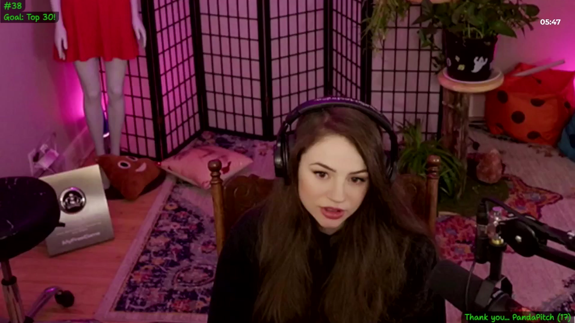 Gallery image thumbnail from ThePeepShow's myfreecams stream on, 04/08/2025, 04:50 image 6 of 20