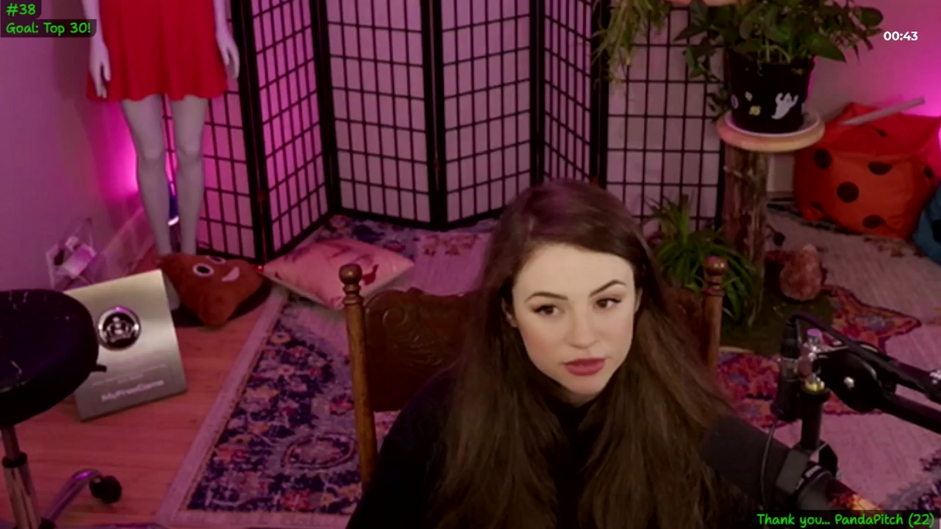 Gallery image thumbnail from ThePeepShow's myfreecams stream on, 04/08/2025, 04:50 image 10 of 20