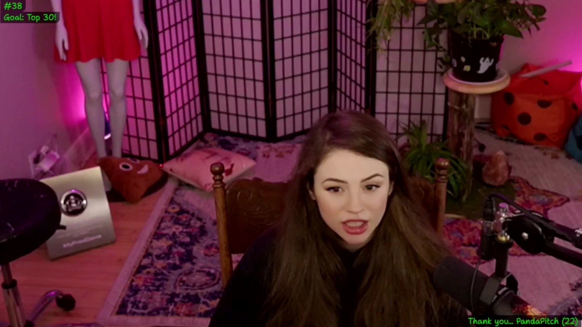Gallery image thumbnail from ThePeepShow's myfreecams stream on, 04/08/2025, 04:50 image 11 of 20