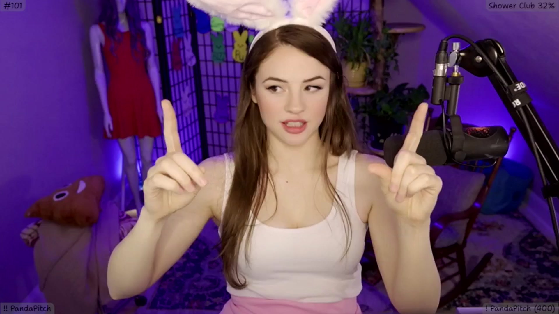Gallery image thumbnail from ThePeepShow's myfreecams stream on, 04/19/2025, 06:41 image 1 of 20