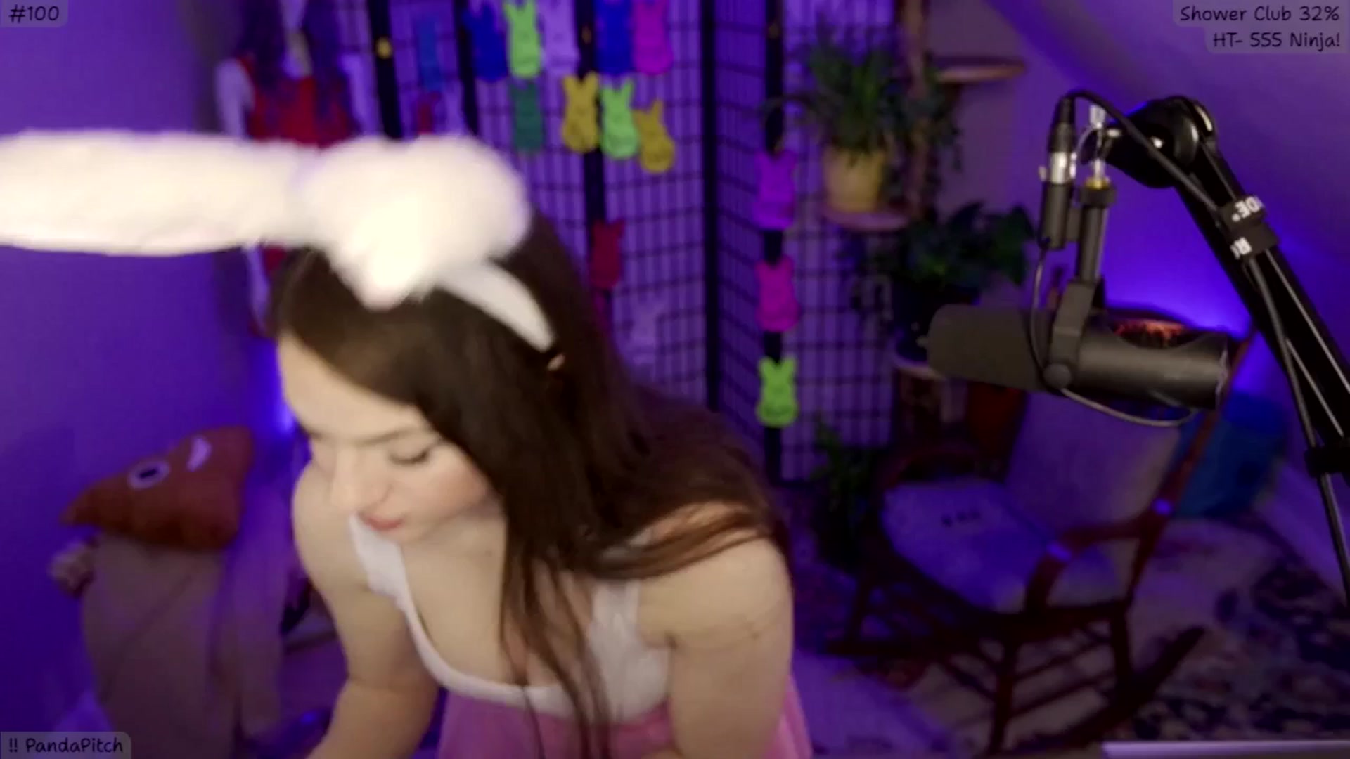 Gallery image thumbnail from ThePeepShow's myfreecams stream on, 04/19/2025, 06:41 image 19 of 20