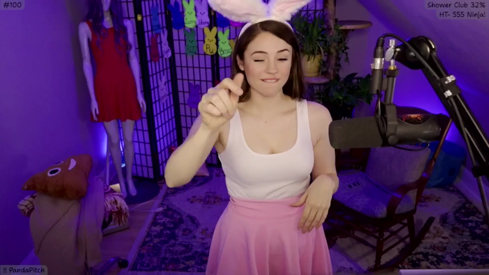 Gallery image thumbnail from ThePeepShow's myfreecams stream on, 04/19/2025, 06:41 image 20 of 20