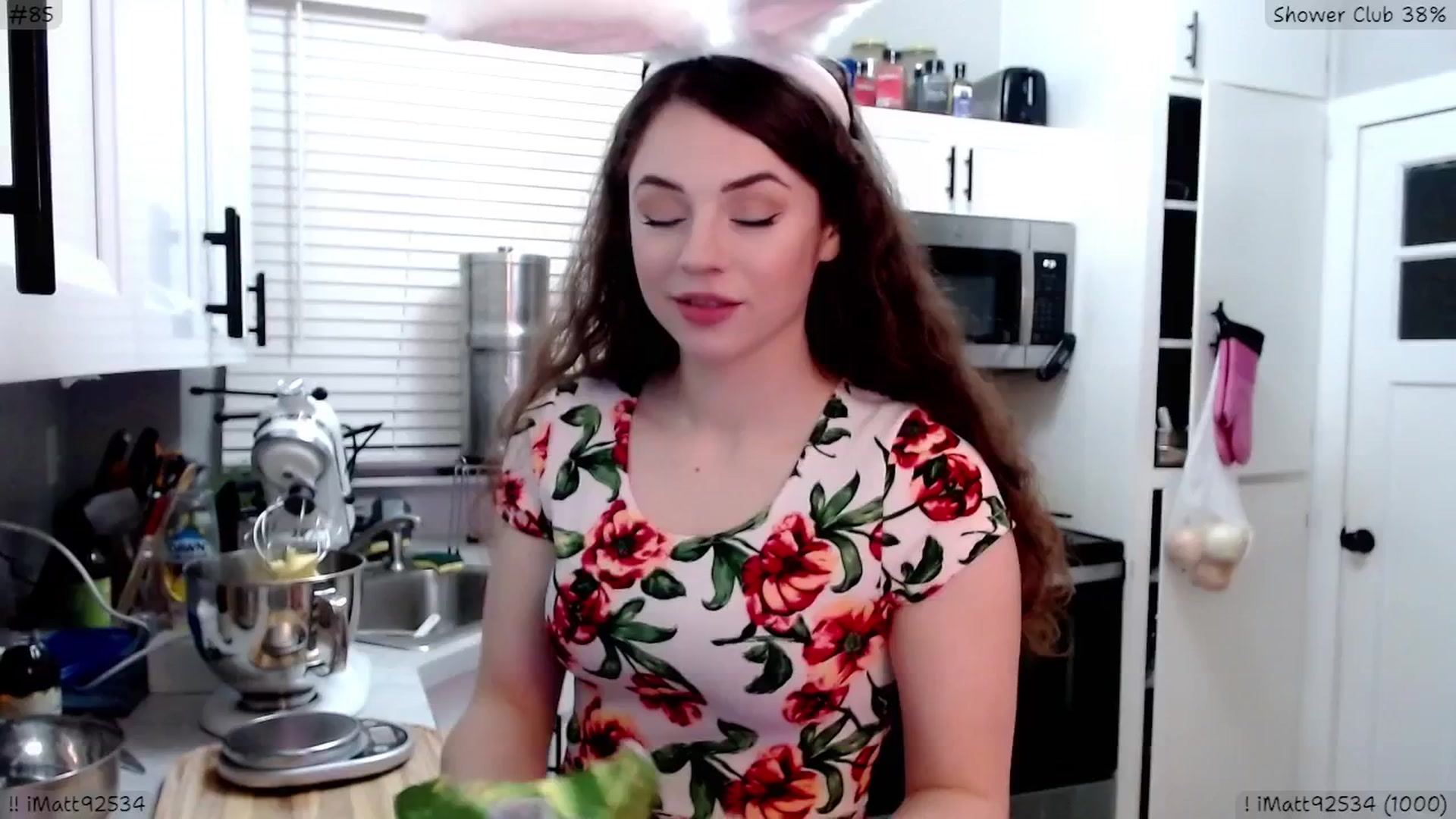 Gallery image thumbnail from ThePeepShow's myfreecams stream on, 04/20/2025, 03:47 image 6 of 20