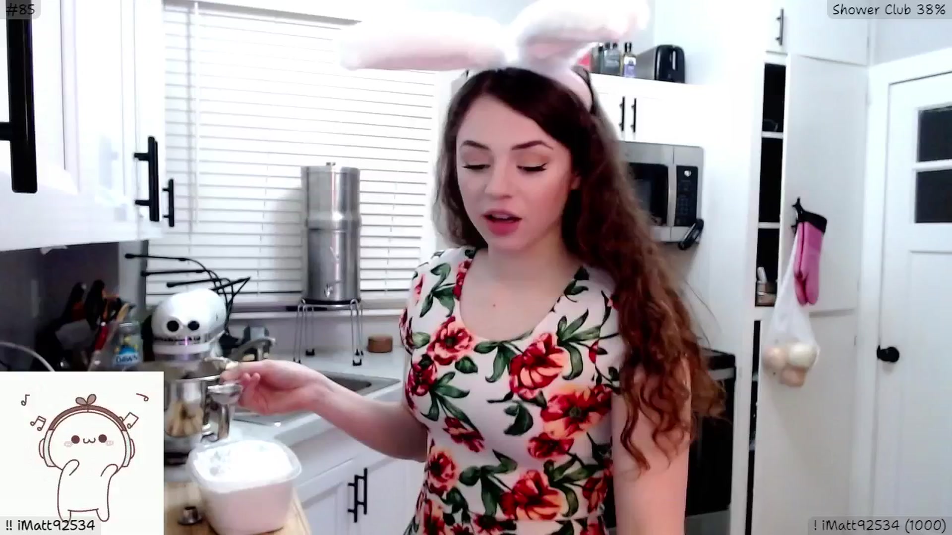Gallery image thumbnail from ThePeepShow's myfreecams stream on, 04/20/2025, 03:47 image 9 of 20