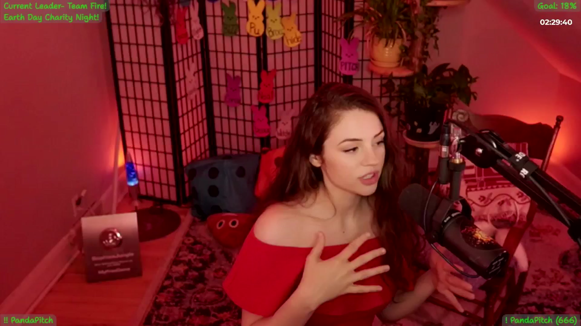 Gallery image thumbnail from ThePeepShow's myfreecams stream on, 04/23/2025, 06:12 image 15 of 20