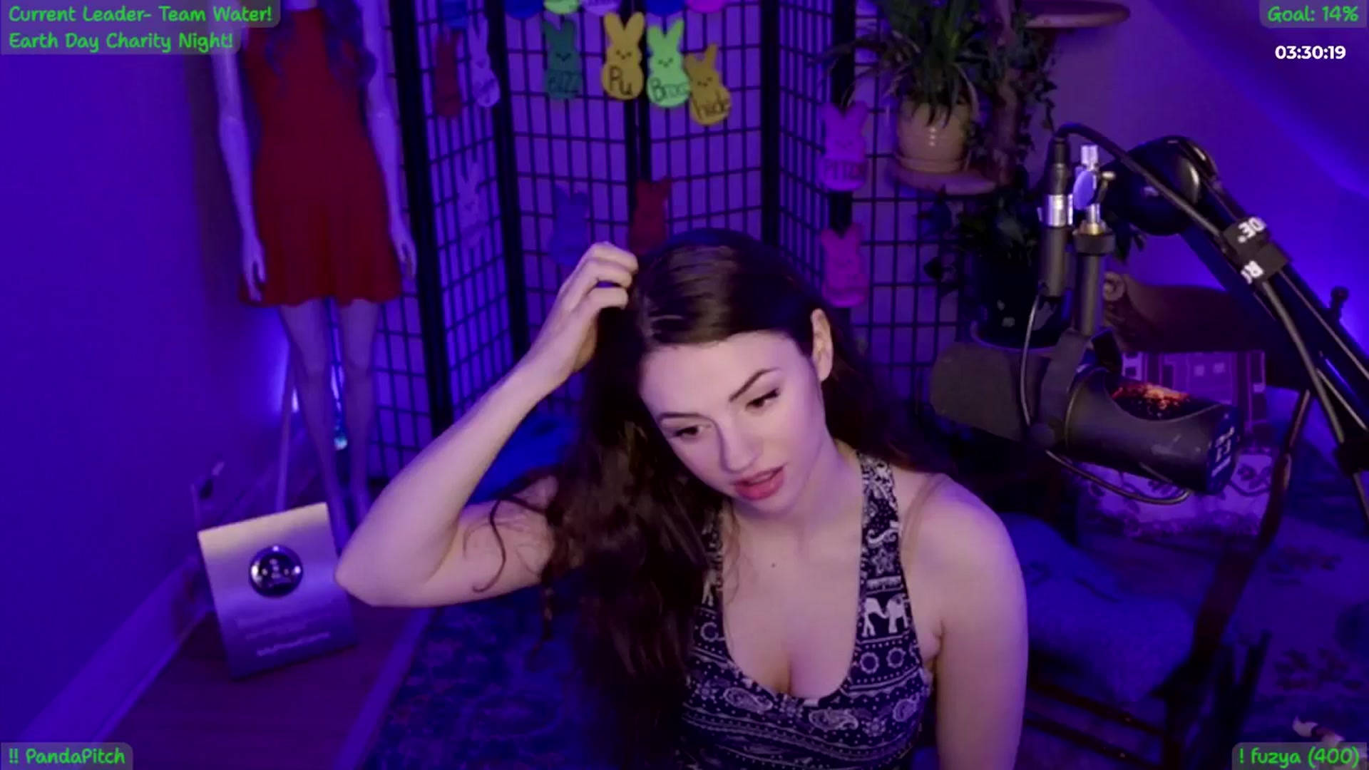 Gallery image thumbnail from ThePeepShow's myfreecams stream on, 04/23/2025, 06:12 image 11 of 20