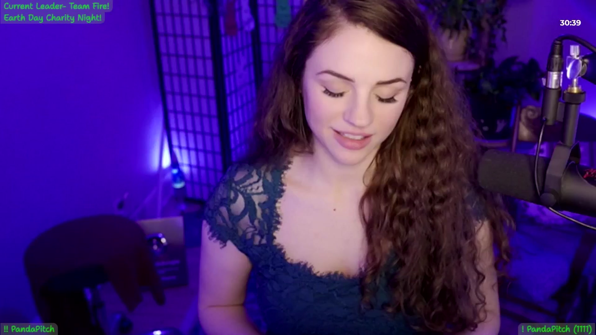 Gallery image thumbnail from ThePeepShow's myfreecams stream on, 04/23/2025, 07:23 image 7 of 20