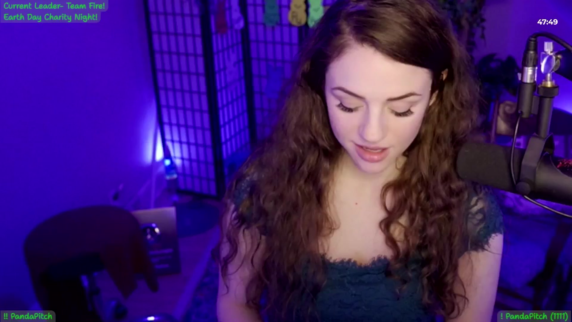 Gallery image thumbnail from ThePeepShow's myfreecams stream on, 04/23/2025, 07:23 image 2 of 20
