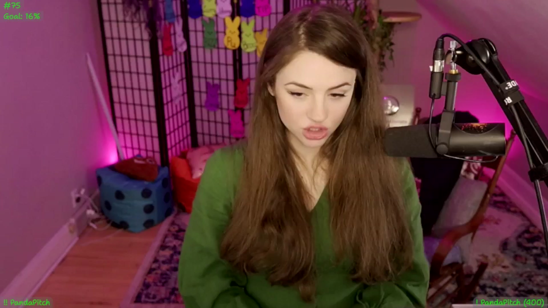 Gallery image thumbnail from ThePeepShow's myfreecams stream on, 04/24/2025, 07:31 image 12 of 20
