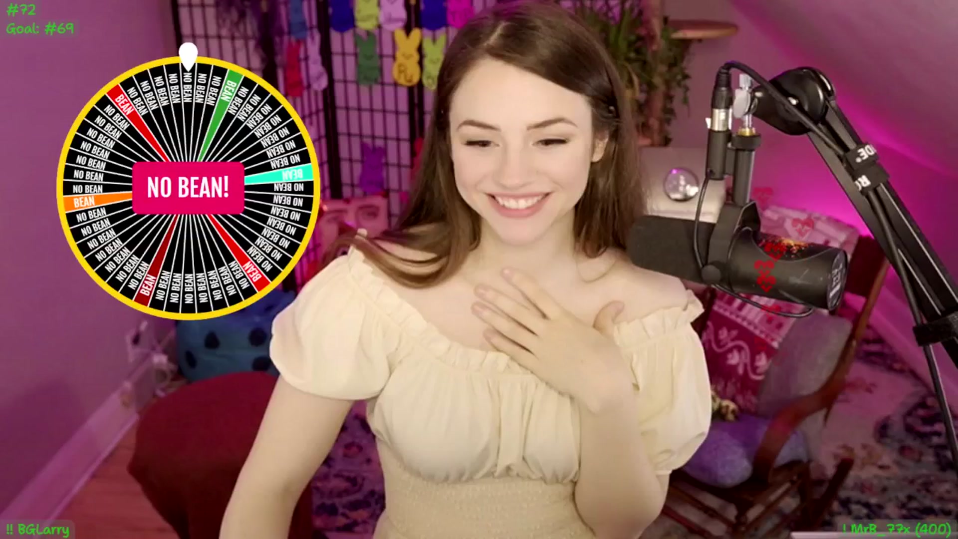 Gallery image thumbnail from ThePeepShow's myfreecams stream on, 04/25/2025, 07:55 image 9 of 20