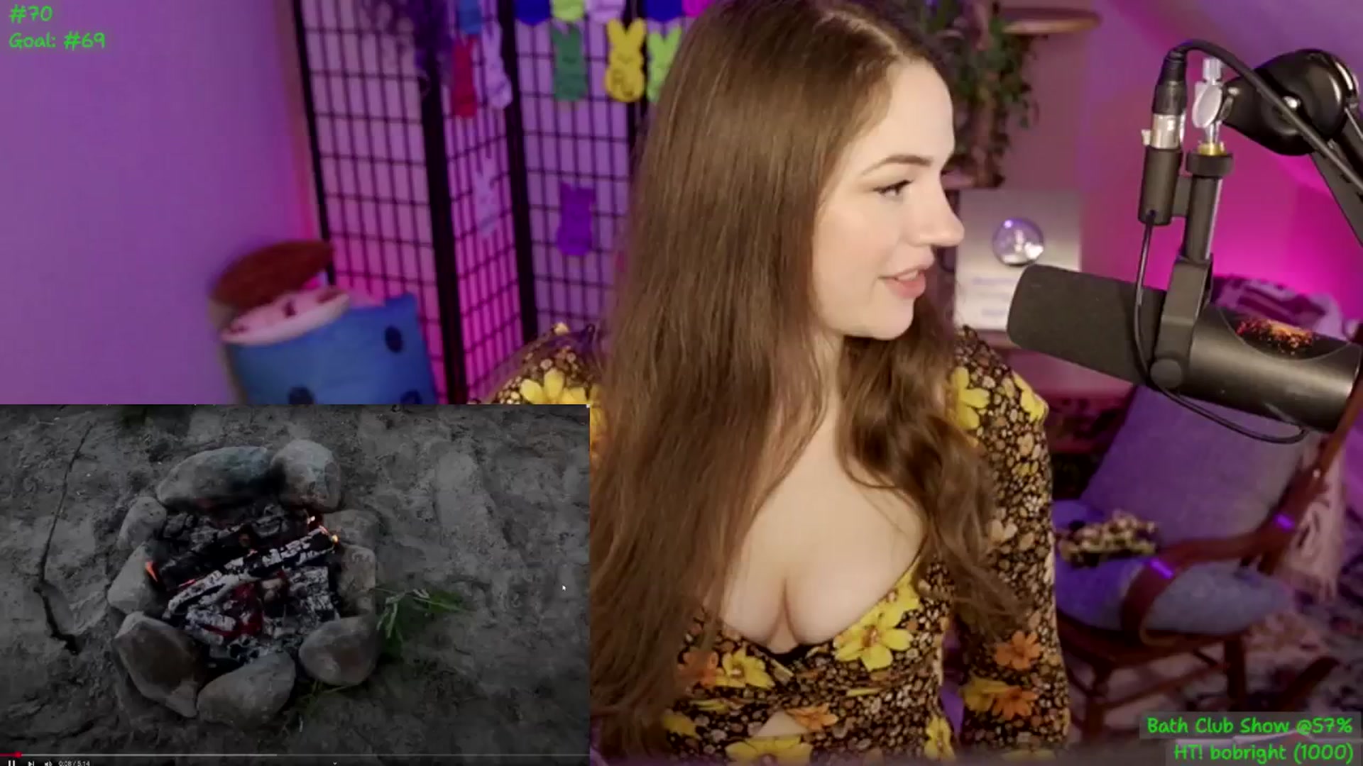 Gallery image thumbnail from ThePeepShow's myfreecams stream on, 04/28/2025, 08:55 image 13 of 20