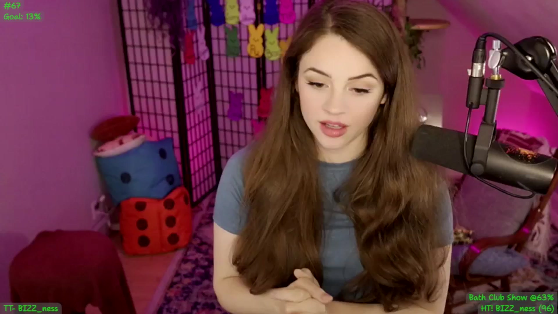 Gallery image thumbnail from ThePeepShow's myfreecams stream on, 04/29/2025, 03:51 image 10 of 20
