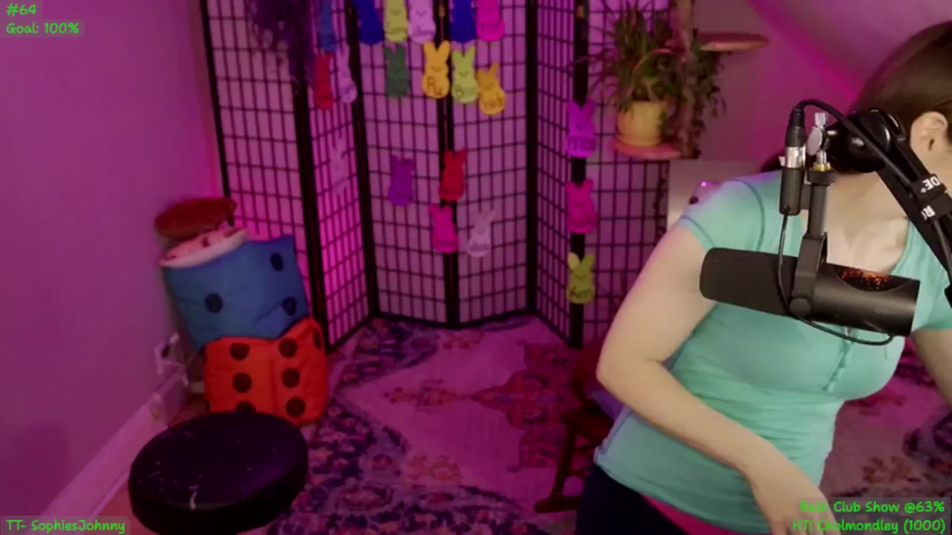 Gallery image thumbnail from ThePeepShow's myfreecams stream on, 04/29/2025, 08:41 image 20 of 20
