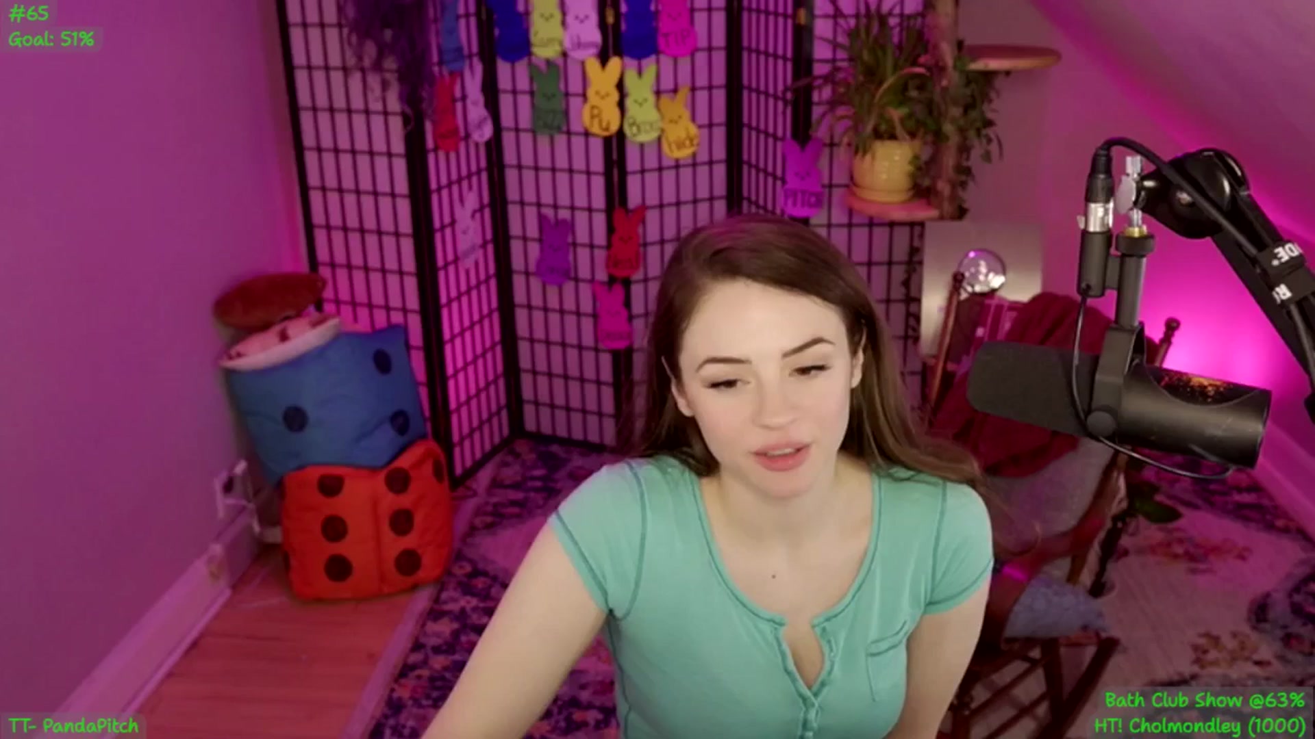 Gallery image thumbnail from ThePeepShow's myfreecams stream on, 04/29/2025, 08:41 image 14 of 20