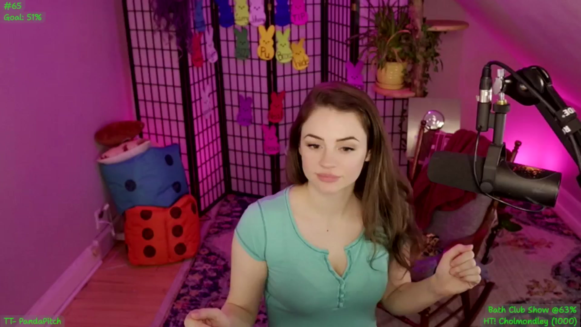 Gallery image thumbnail from ThePeepShow's myfreecams stream on, 04/29/2025, 08:41 image 16 of 20