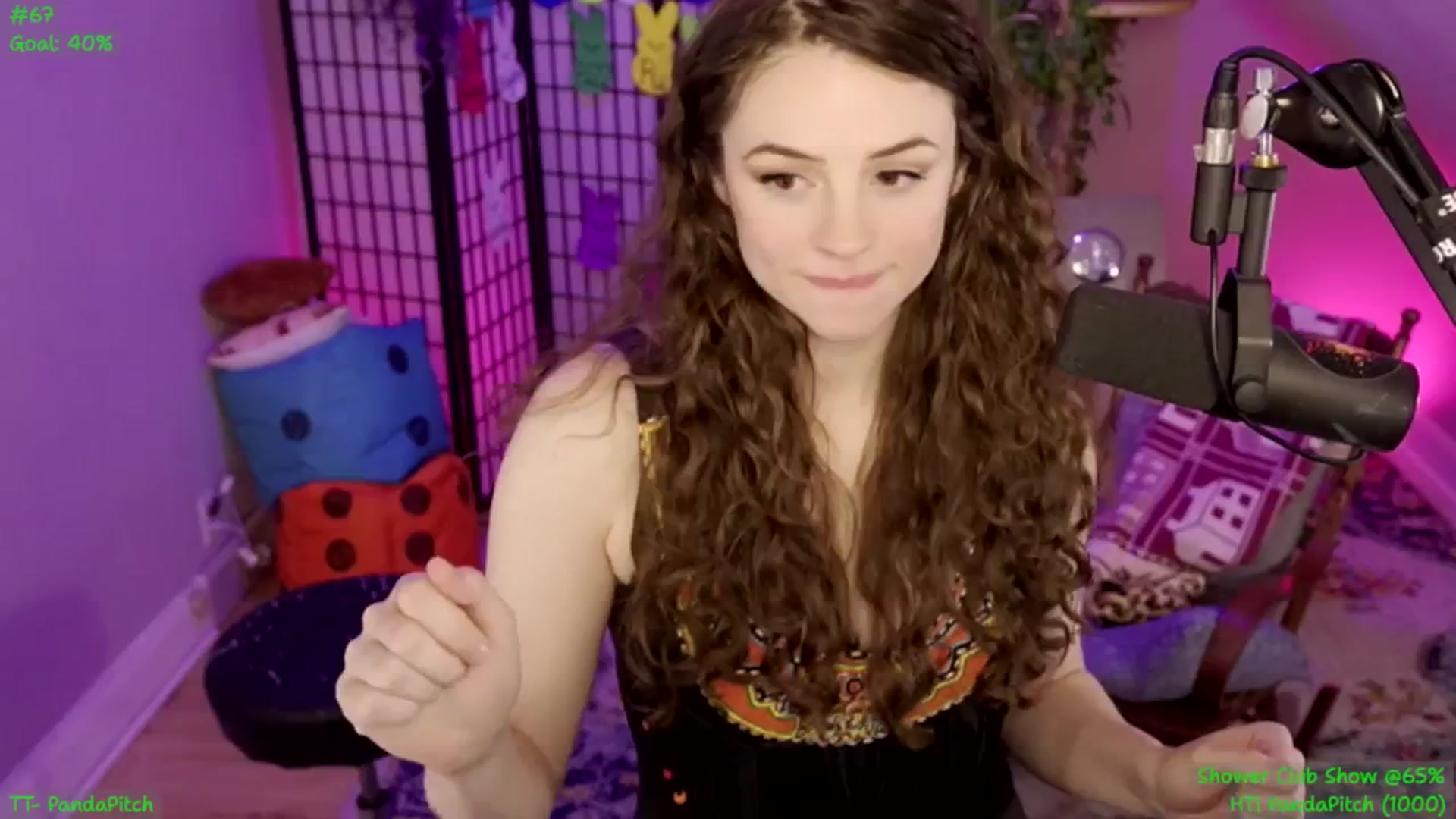 Gallery image thumbnail from ThePeepShow's myfreecams stream on, 04/30/2025, 09:39 image 7 of 20