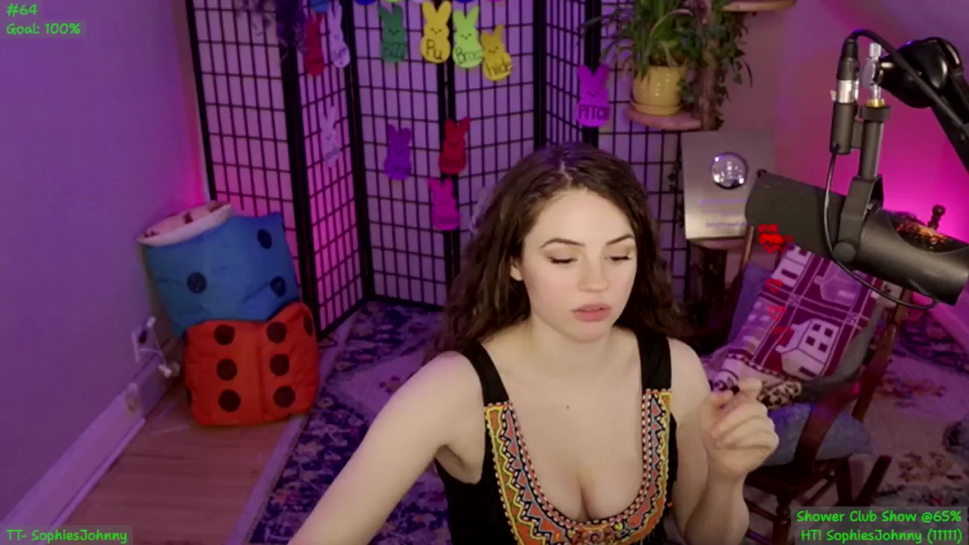 Gallery image thumbnail from ThePeepShow's myfreecams stream on, 04/30/2025, 09:39 image 12 of 20