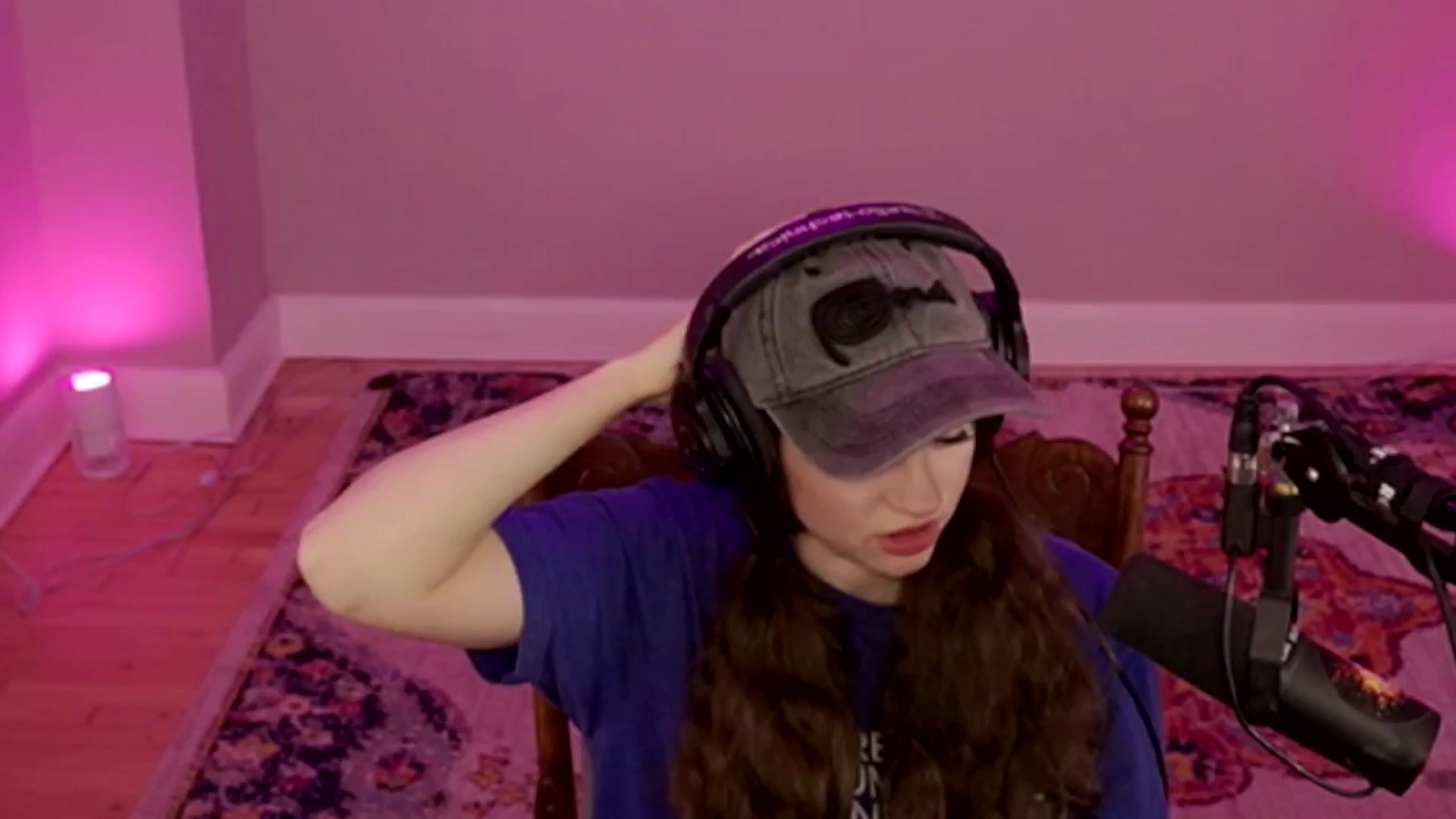 Gallery image thumbnail from ThePeepShow's myfreecams stream on, 05/27/2025, 03:38 image 18 of 20