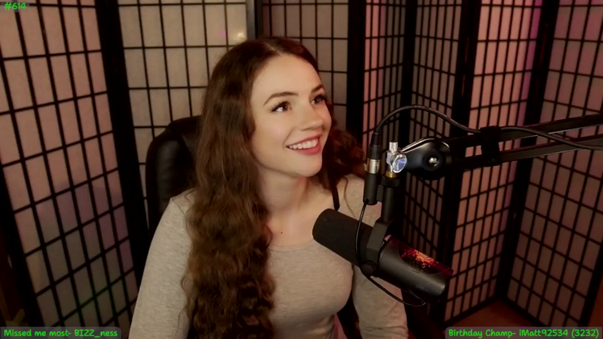 Gallery image thumbnail from ThePeepShow's myfreecams stream on, 07/27/2025, 06:35 image 14 of 20