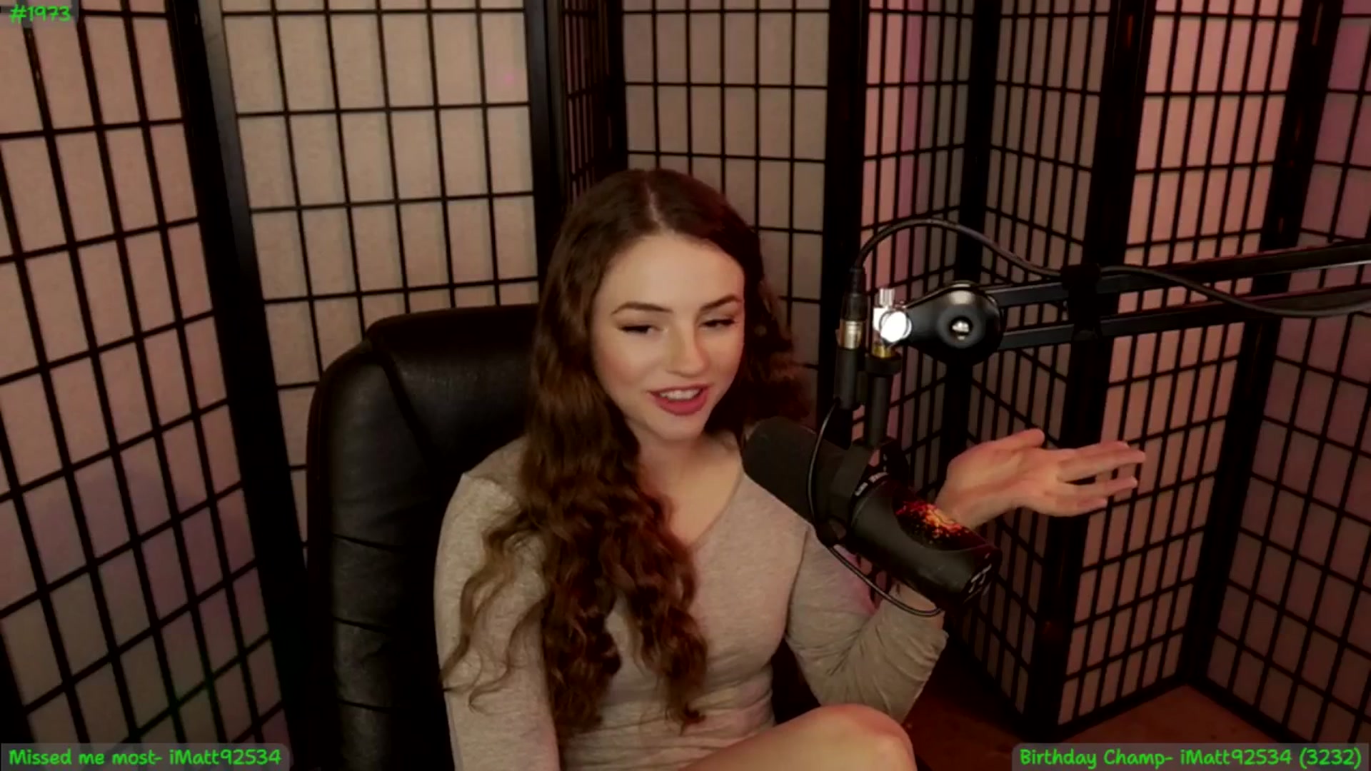 Gallery image thumbnail from ThePeepShow's myfreecams stream on, 07/27/2025, 06:35 image 8 of 20