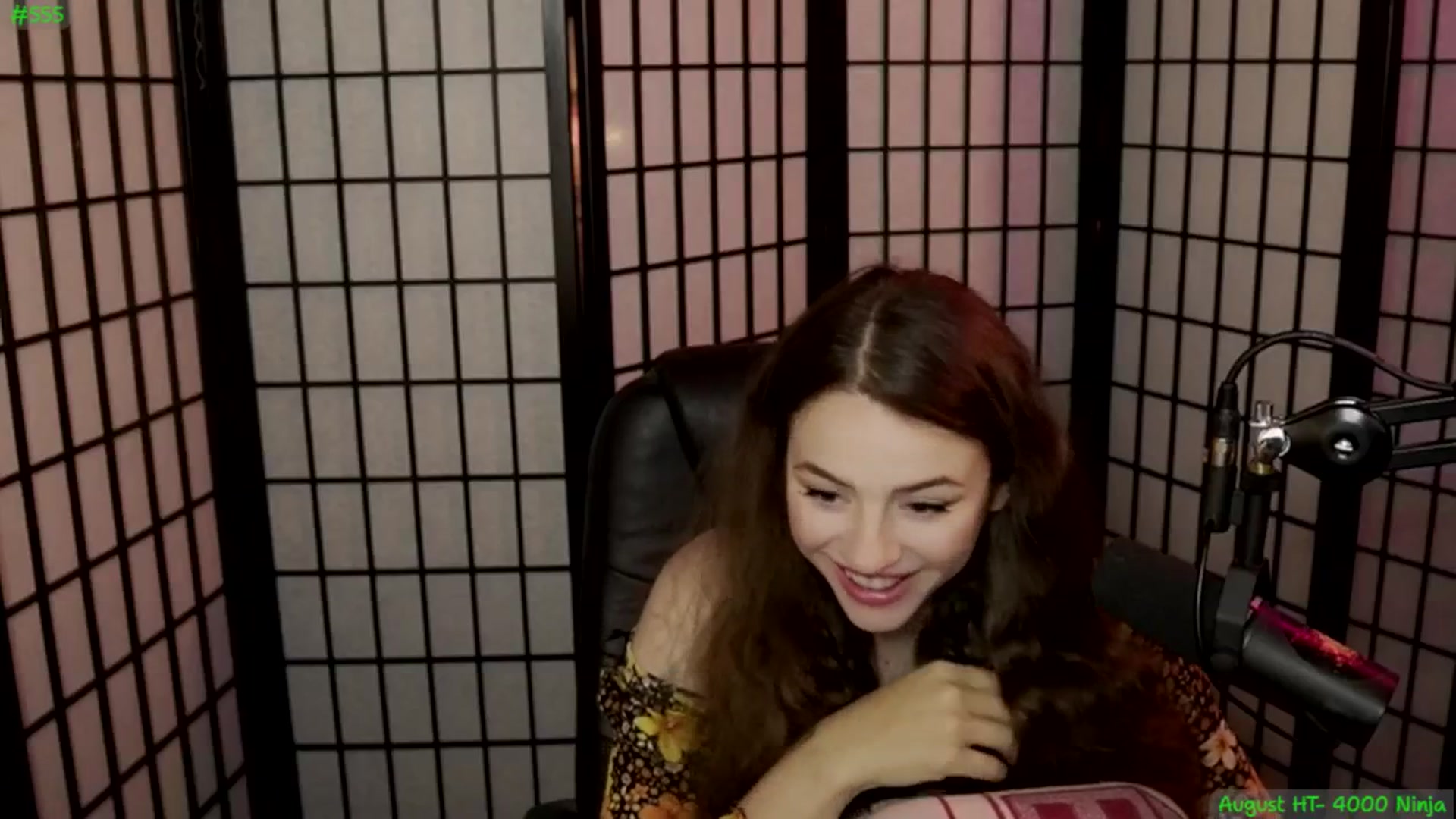 Gallery image thumbnail from ThePeepShow's myfreecams stream on, 08/03/2025, 05:21 image 11 of 20