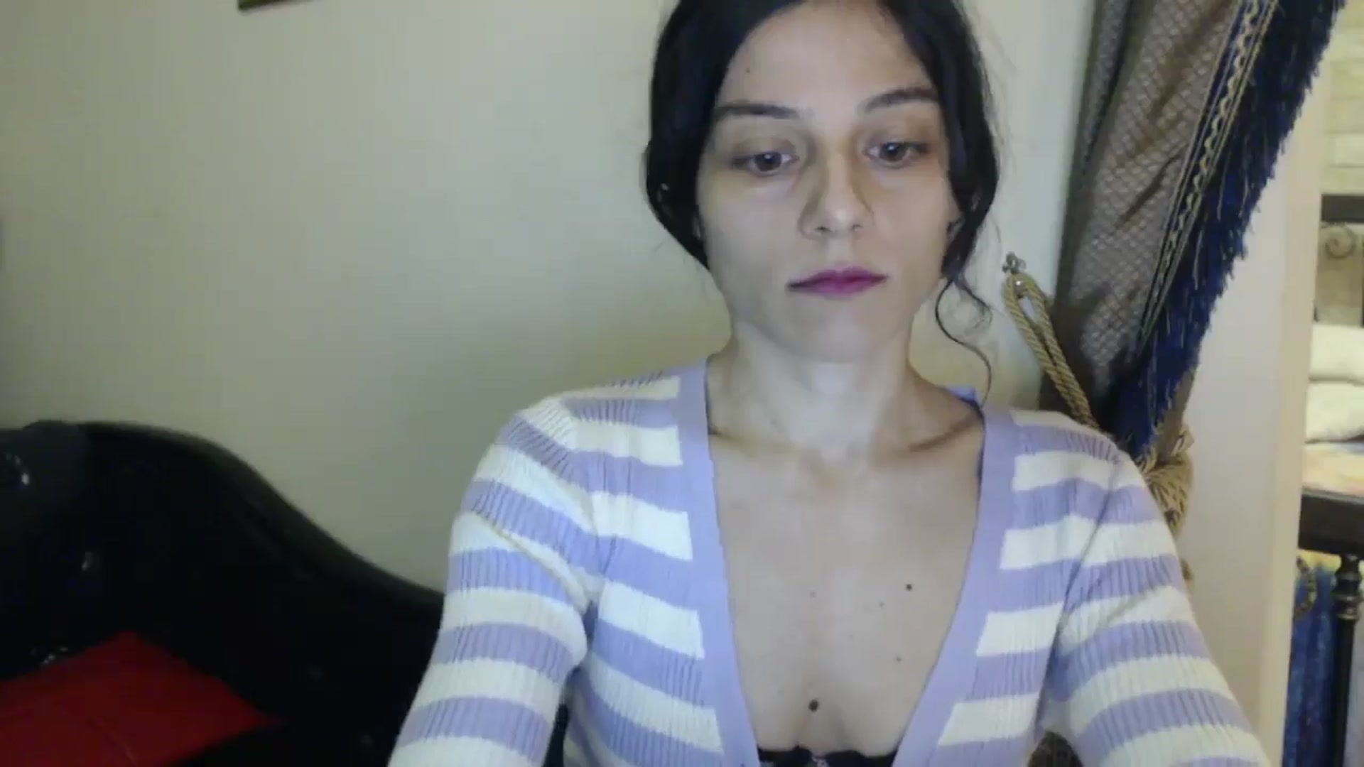 Gallery image thumbnail from ThePerfectNam's myfreecams stream on, 12/01/2024, 03:00 image 8 of 20