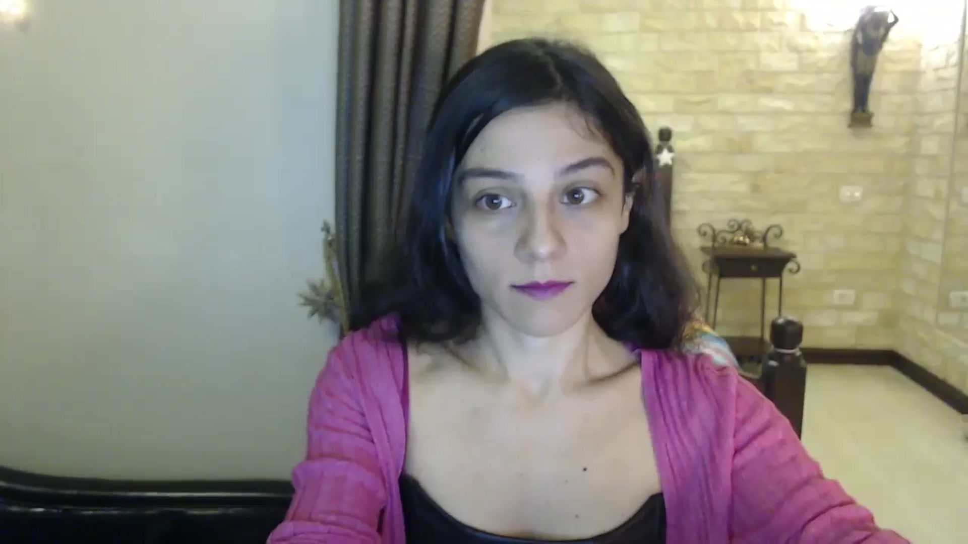 Gallery image thumbnail from ThePerfectNam's myfreecams stream on, 12/24/2024, 04:02 image 3 of 20