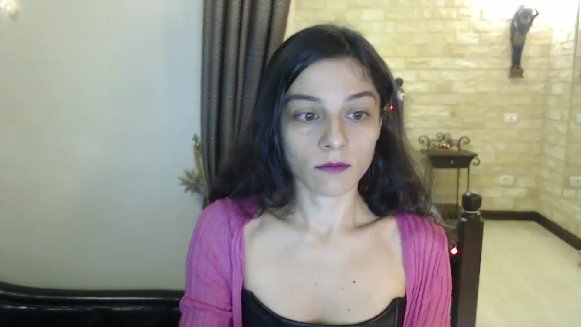 Gallery image thumbnail from ThePerfectNam's myfreecams stream on, 12/24/2024, 04:02 image 15 of 20