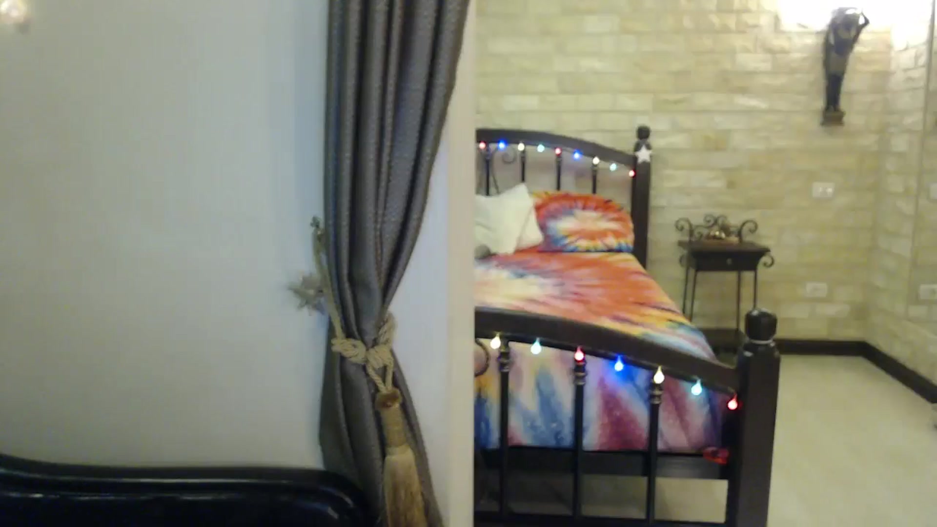 Gallery image thumbnail from ThePerfectNam's myfreecams stream on, 12/24/2024, 04:02 image 11 of 20