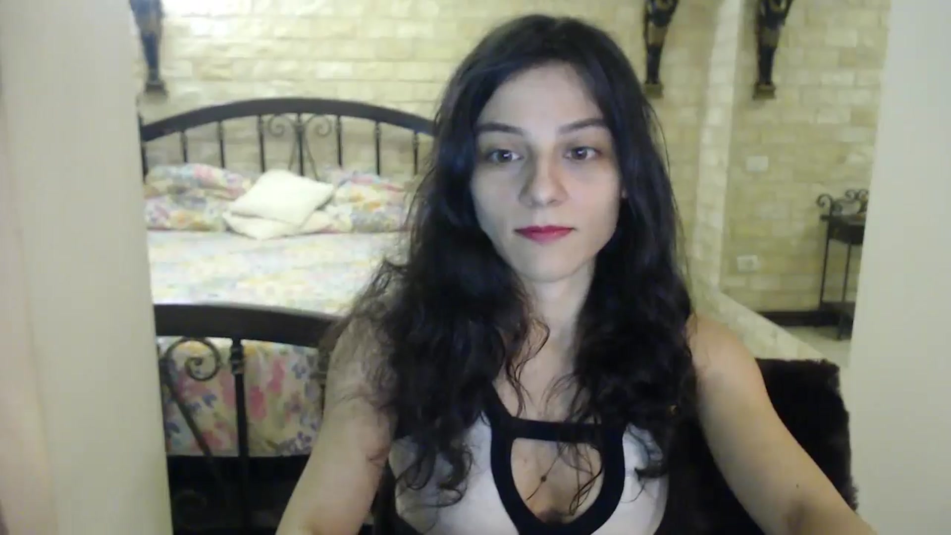 Gallery image thumbnail from ThePerfectNam's myfreecams stream on, 01/06/2025, 02:32 image 15 of 20