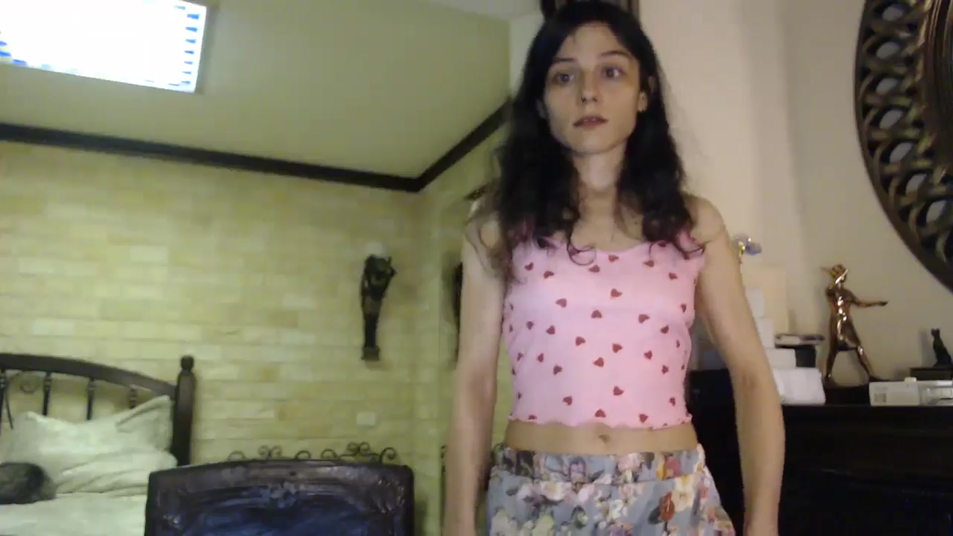 Gallery image thumbnail from ThePerfectNam's myfreecams stream on, 04/17/2025, 02:37 image 18 of 20